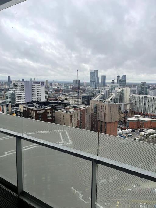 Lovely 2-Bedroom Condo With Balcony Mánchester Exterior foto